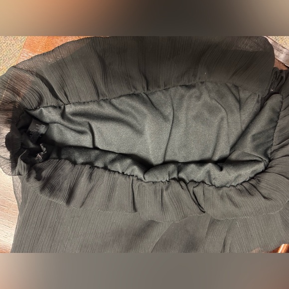 21 Smocked Black Top beading & decorative neckline trim, elastic at waist Size M - Picture 9 of 9